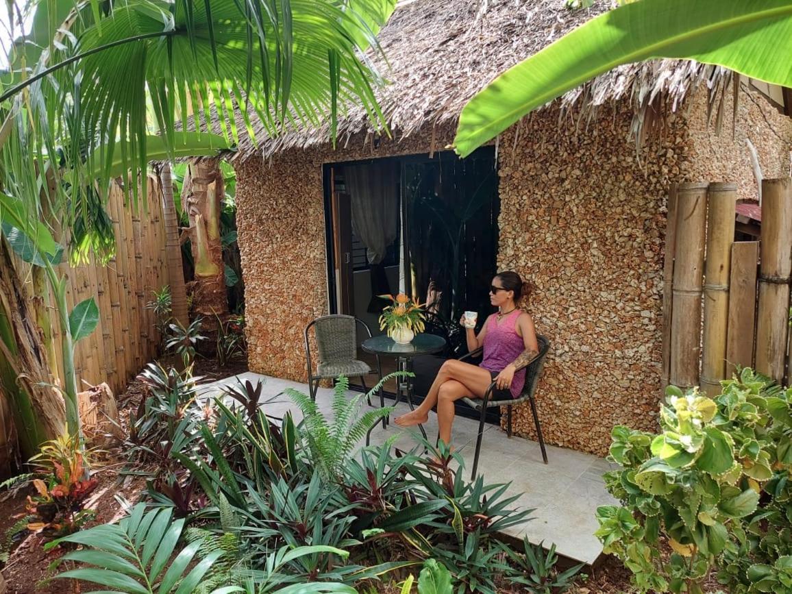 Jungle Of Peace Resort Siquijor Exterior foto